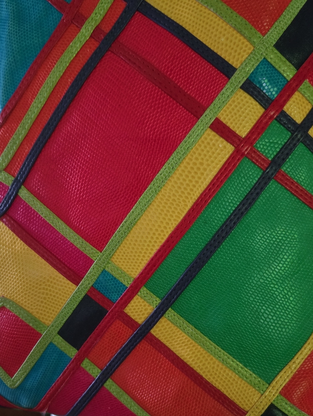 Vintage, Late 80's, Early 90's Colorful Plaid Shoulder Bag in Red, Green & Blue - Picture 2 of 9